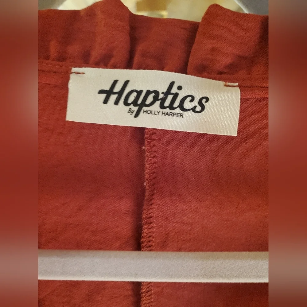 Haptics Ruffle Blouse - Picture 6 of 7